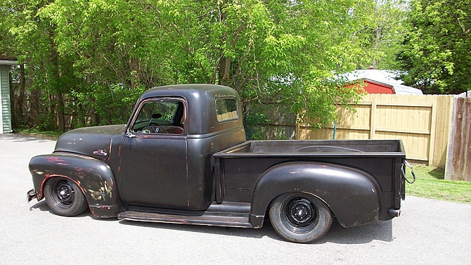1954 Chevrolet Pickup on air ride suspension